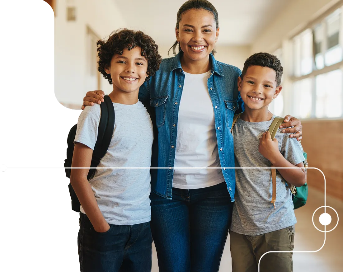 Professor e Alunos abraçados